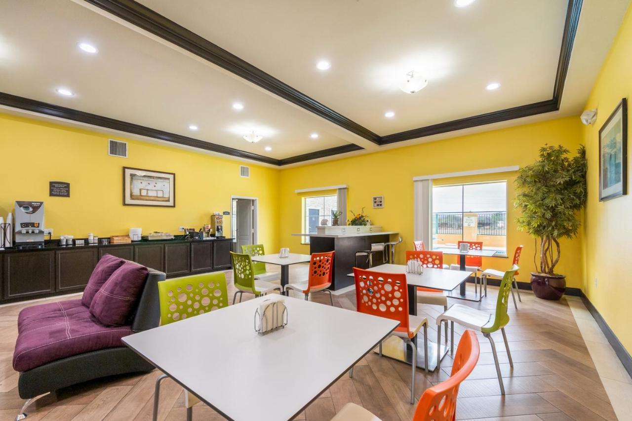 Residency Suites Котулла Экстерьер фото