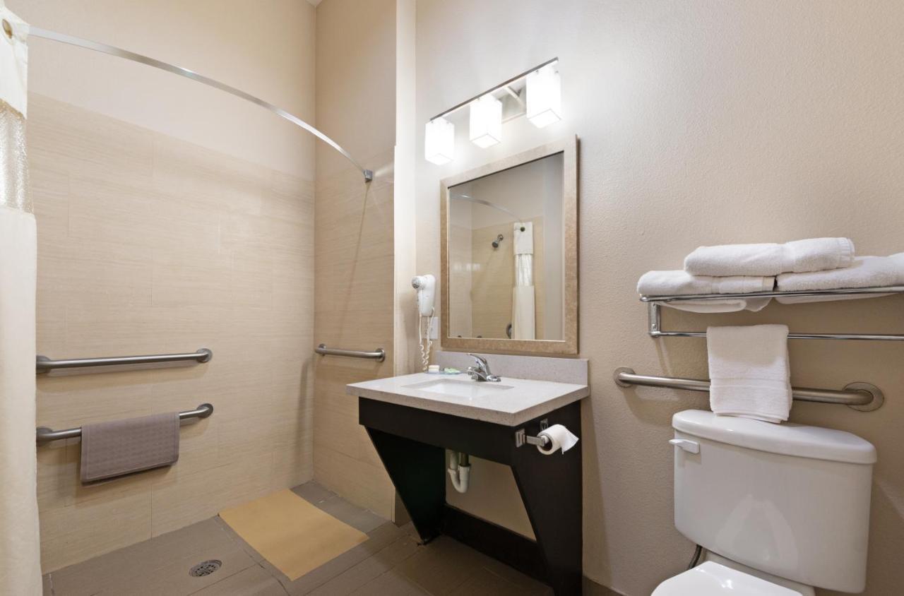 Residency Suites Котулла Экстерьер фото